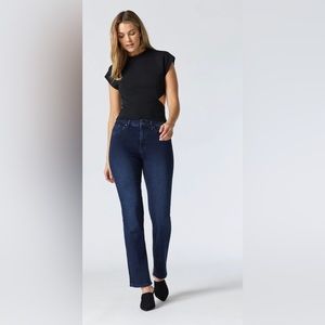 MAVI Kendra Straight Leg Jeans high waisted, size 27